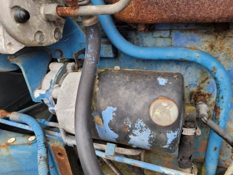 1437-070325-17054305-PTIMG.jpg gebrauchte Ford 8530, 8630, 8830, TW35 Hydraulische Lenkpumpe D8NN3K514JD – Bild 1