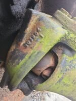 Ziemlich gebrauchte Deutz-Fahr DX4.57 VORDERACHSNABE LHS KOMPLETT 04358295, 04354203, 04386748 – Bild 4