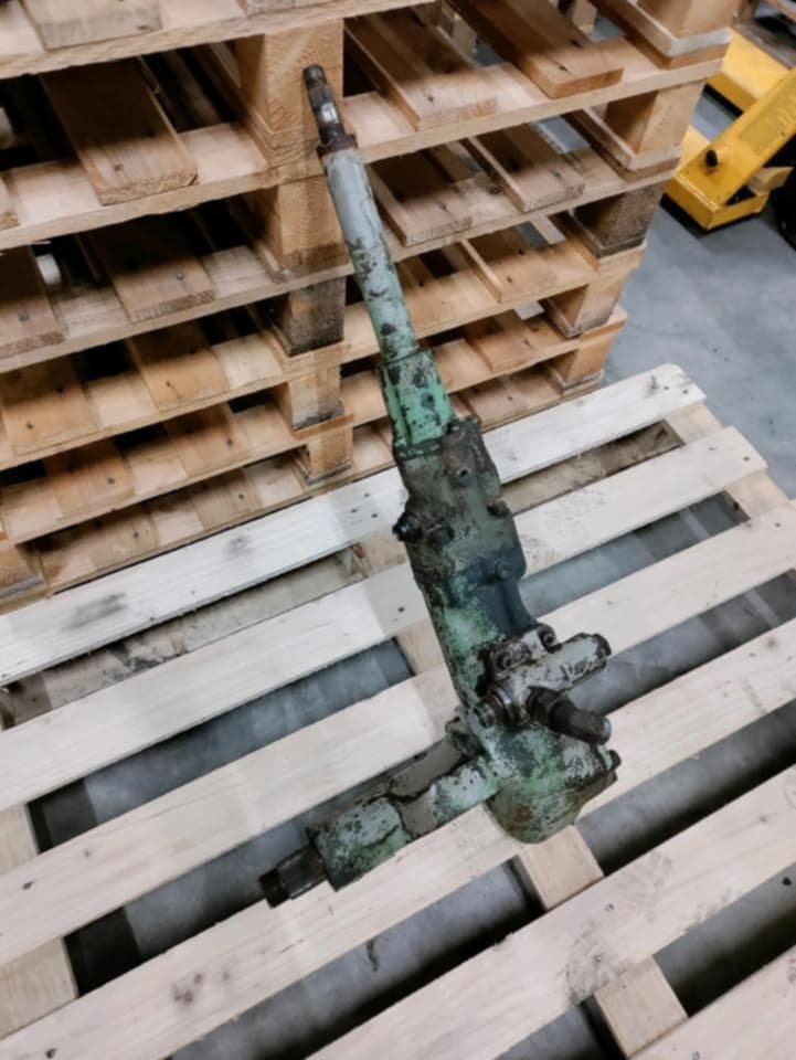 6410d70c-63ff-4590-91c9-b087a27e6a7a.jpg Stuurinrichting voor Deutz 06 6 cilinder 10006 hydraulische besturing 8006 – Bild 1