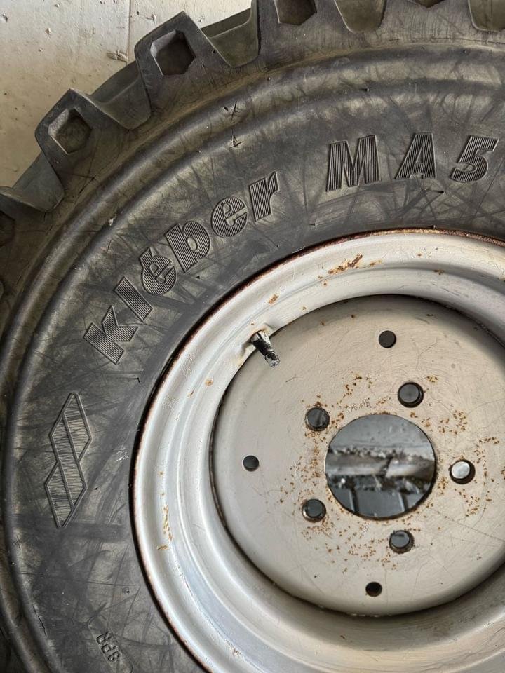 Brede band en velgen 10.00-16 voor Deutz 8006,7206,6006,6806,7807,7207,7006 – Bild 6