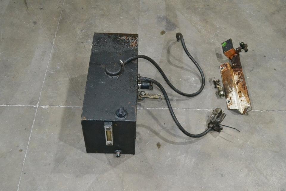 Hulphydraulische olietank