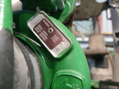 John Deere 6145R op zoek naar reserveonderdele – Bild 19