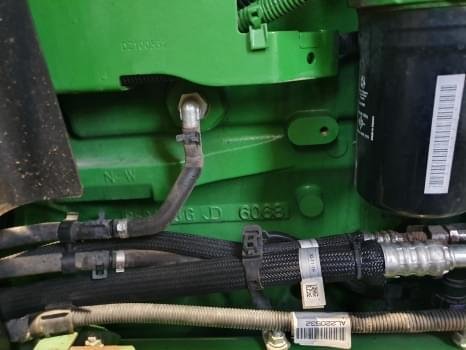 John Deere 6145R op zoek naar reserveonderdele – Bild 40
