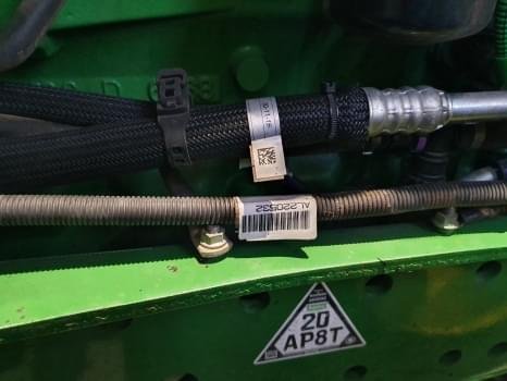 John Deere 6145R op zoek naar reserveonderdele – Bild 46