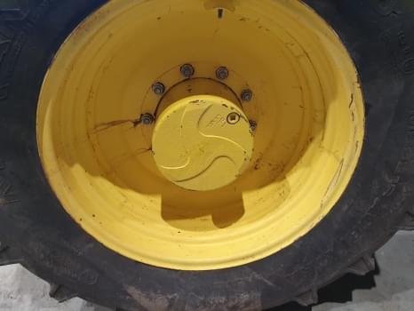 John Deere 6145R op zoek naar reserveonderdele – Bild 6