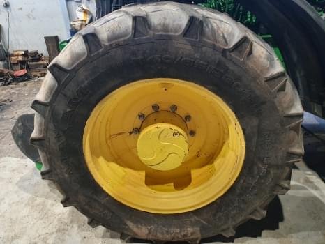 John Deere 6145R op zoek naar reserveonderdele – Bild 8