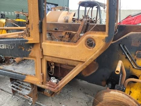 Jcb 542-70 AG op zoek naar reserveonderdelen – Bild 4