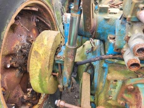 Ford Tw15 op zoek naar reserveonderdelen – Bild 13