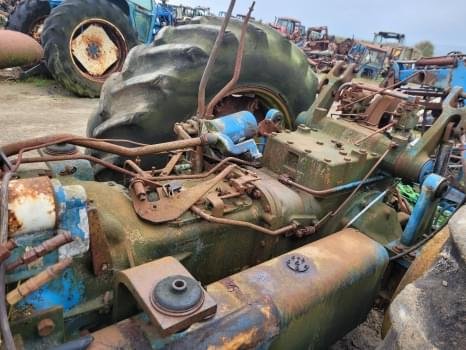 Ford Tw15 op zoek naar reserveonderdelen – Bild 16